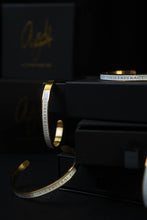 Load image into Gallery viewer, I DON’T CHASE I ATTRACT WHITE BRACELET
